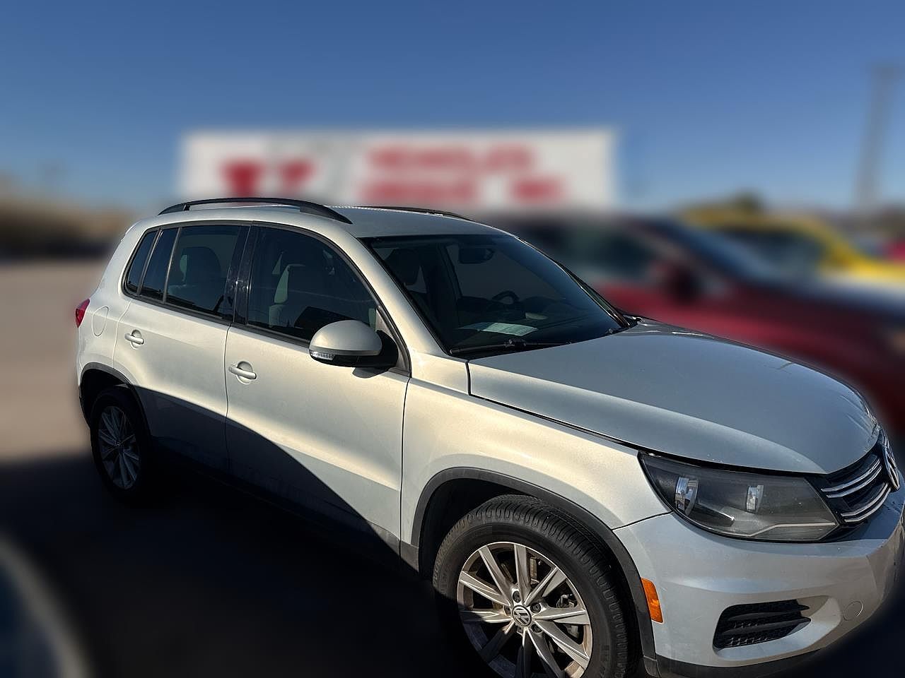 2015 VOLKSWAGEN Tiguan
