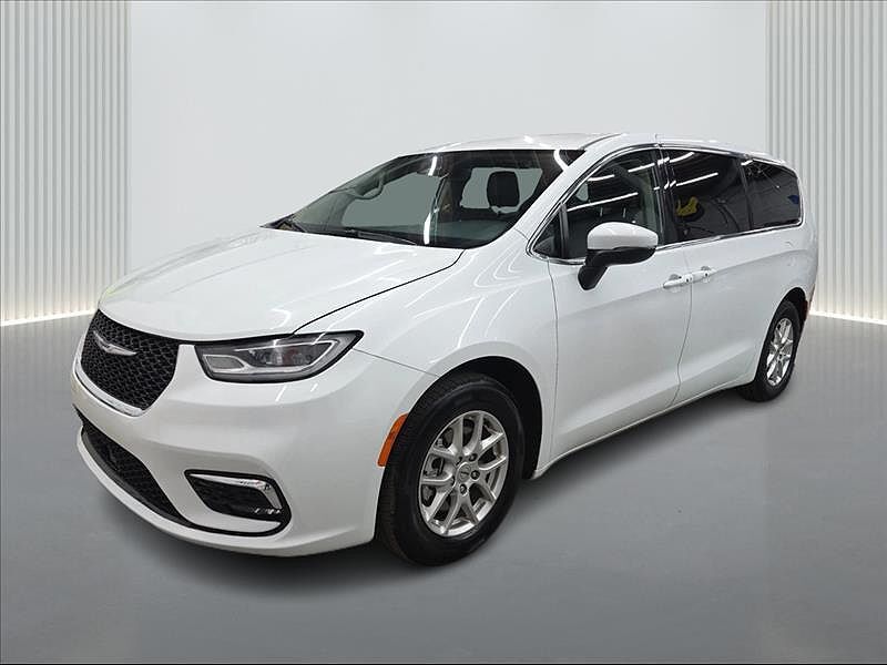 2023 CHRYSLER Pacifica