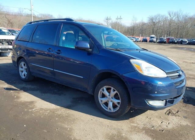 2005 TOYOTA Sienna
