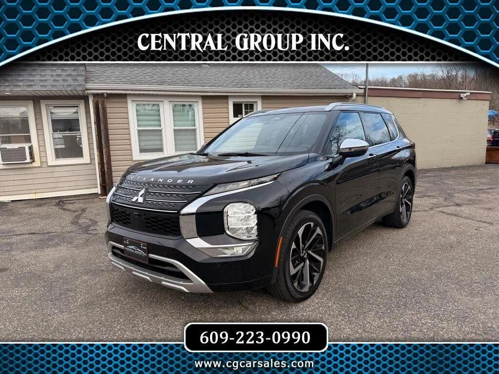 2022 MITSUBISHI Outlander