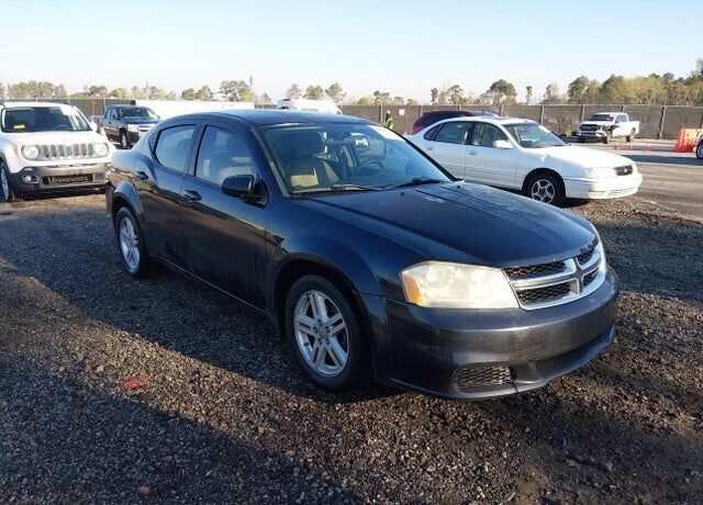 2012 DODGE Avenger