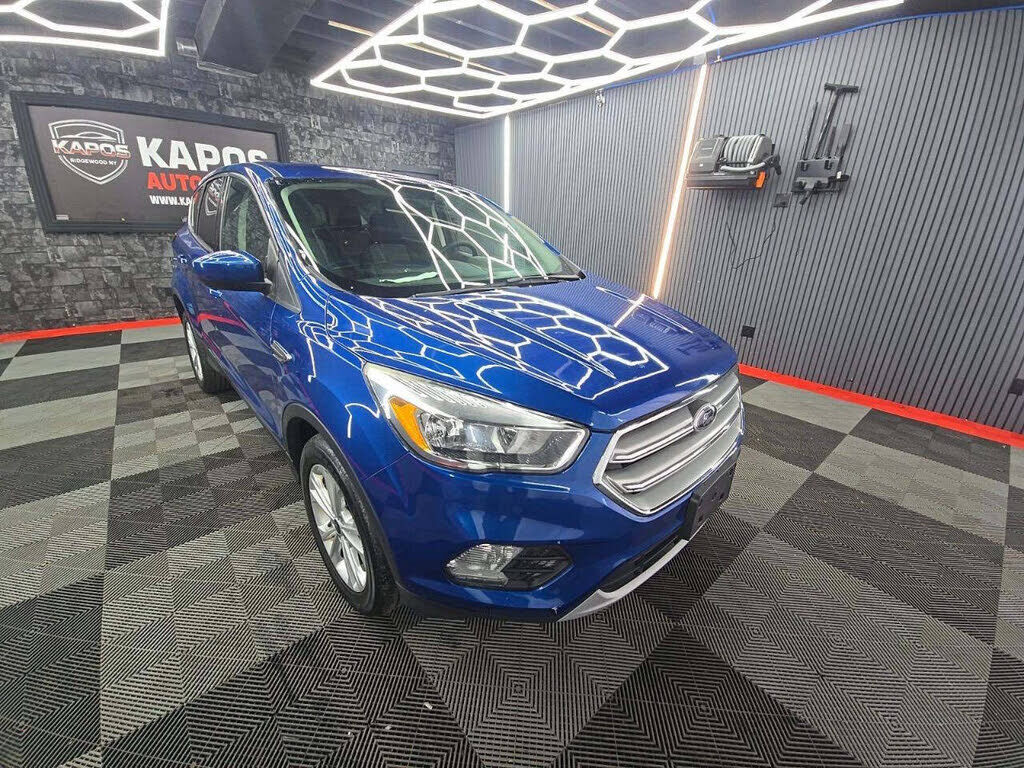 2017 FORD Escape