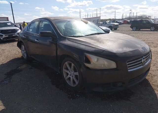 2011 NISSAN Maxima