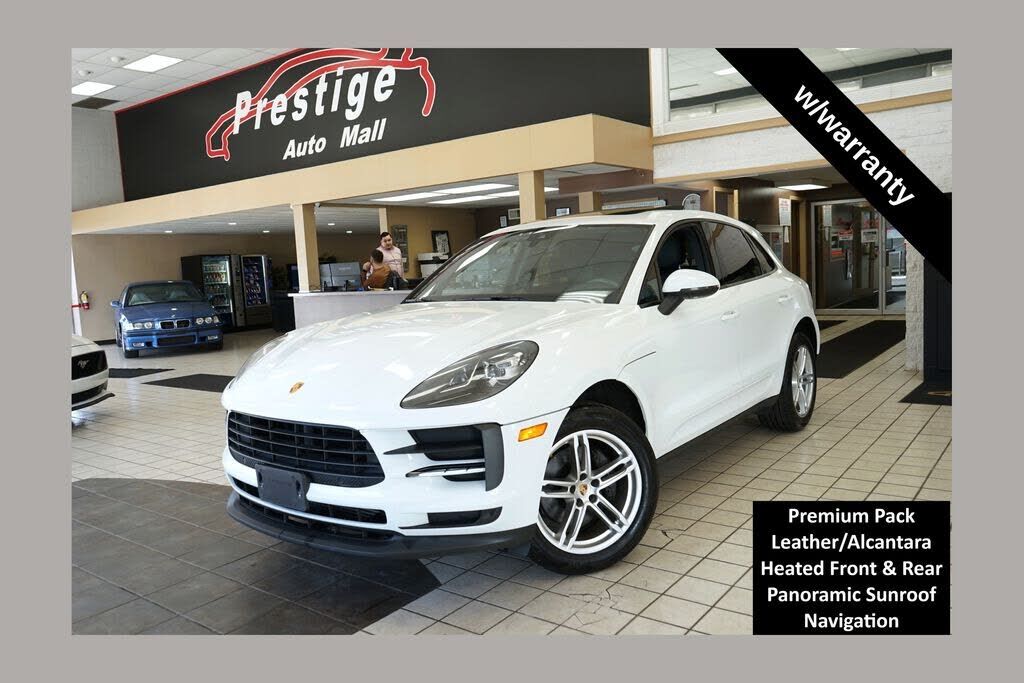 2019 PORSCHE Macan