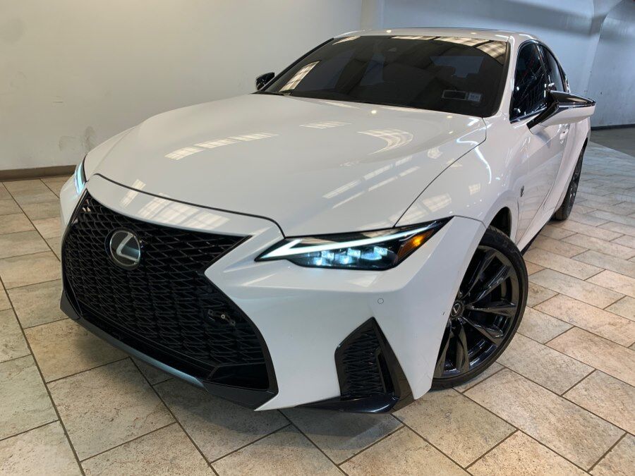 2023 LEXUS IS