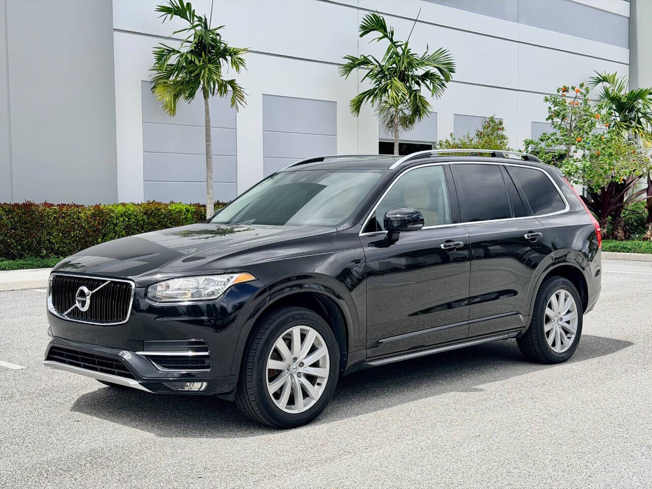2016 VOLVO XC90