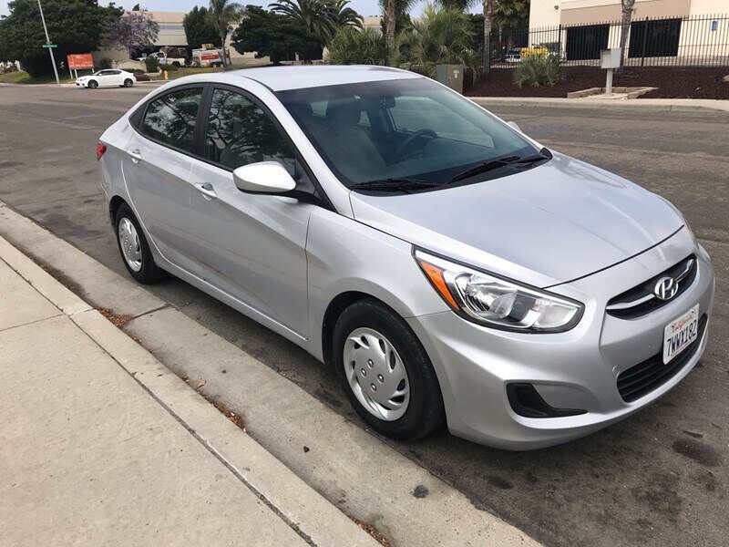 2017 HYUNDAI Veloster