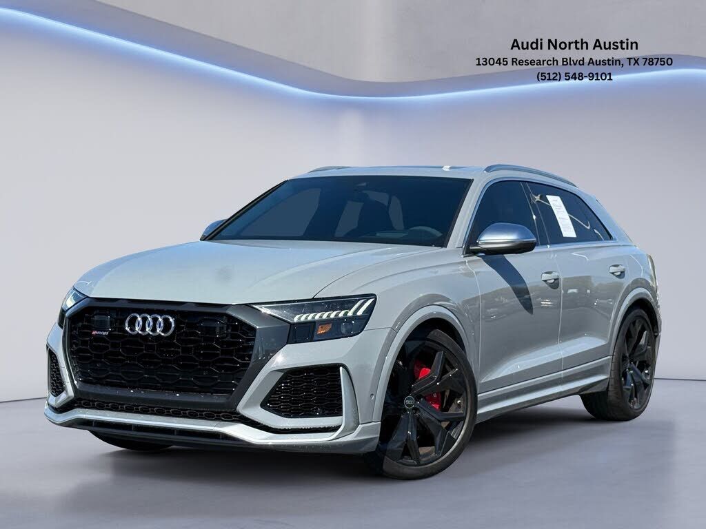 2023 AUDI RS Q8
