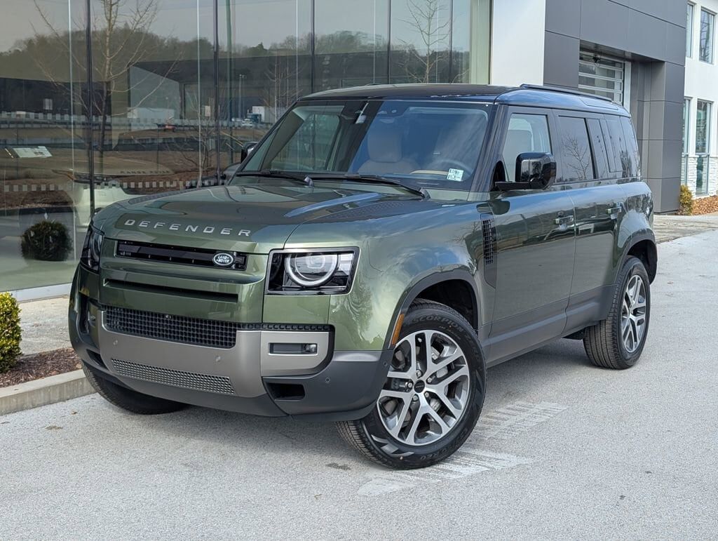 2026 LAND ROVER Defender