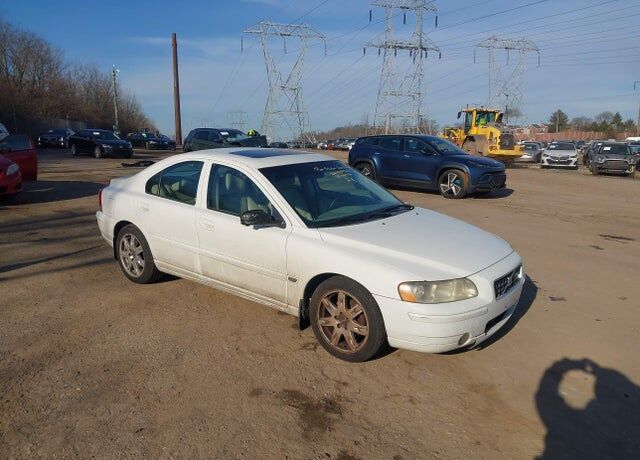 2005 VOLVO S60