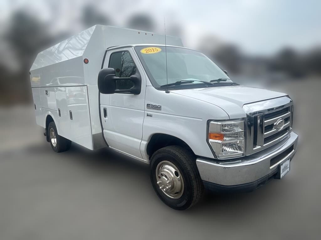 2015 FORD E-350