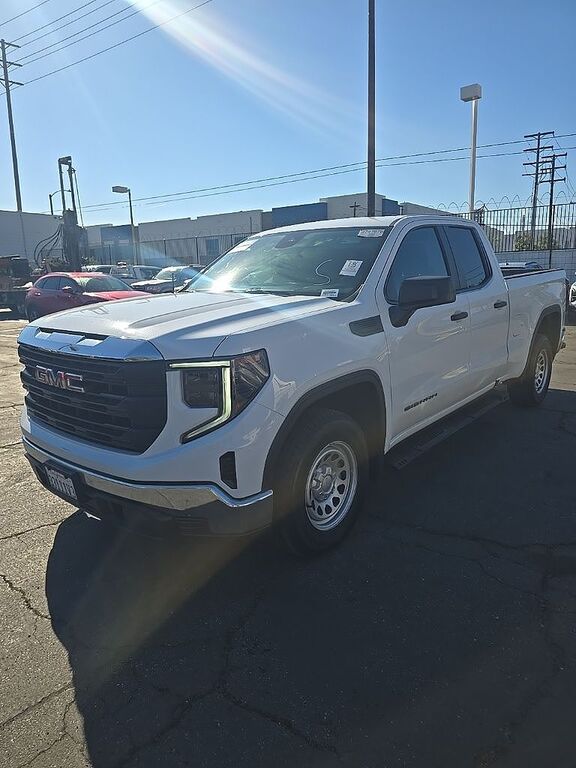 2023 GMC Sierra