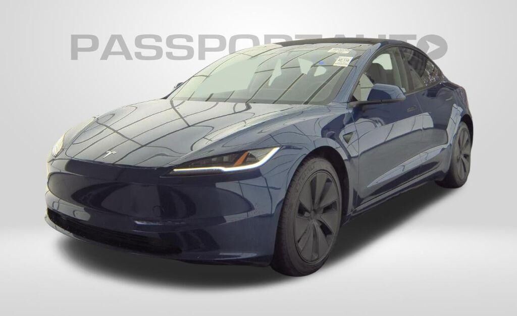 2025 TESLA Model 3
