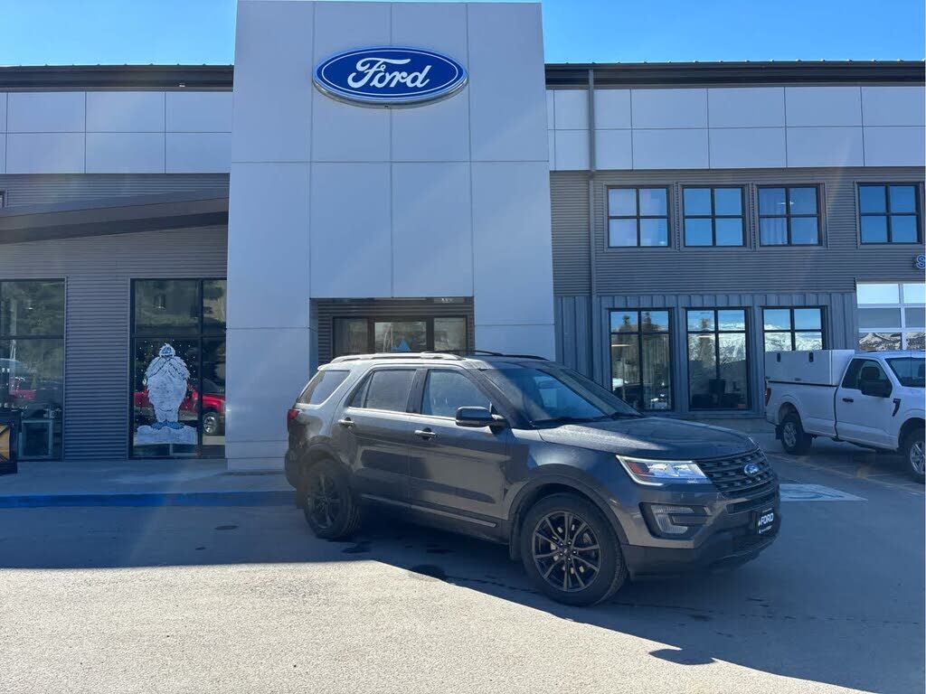 2017 FORD Explorer