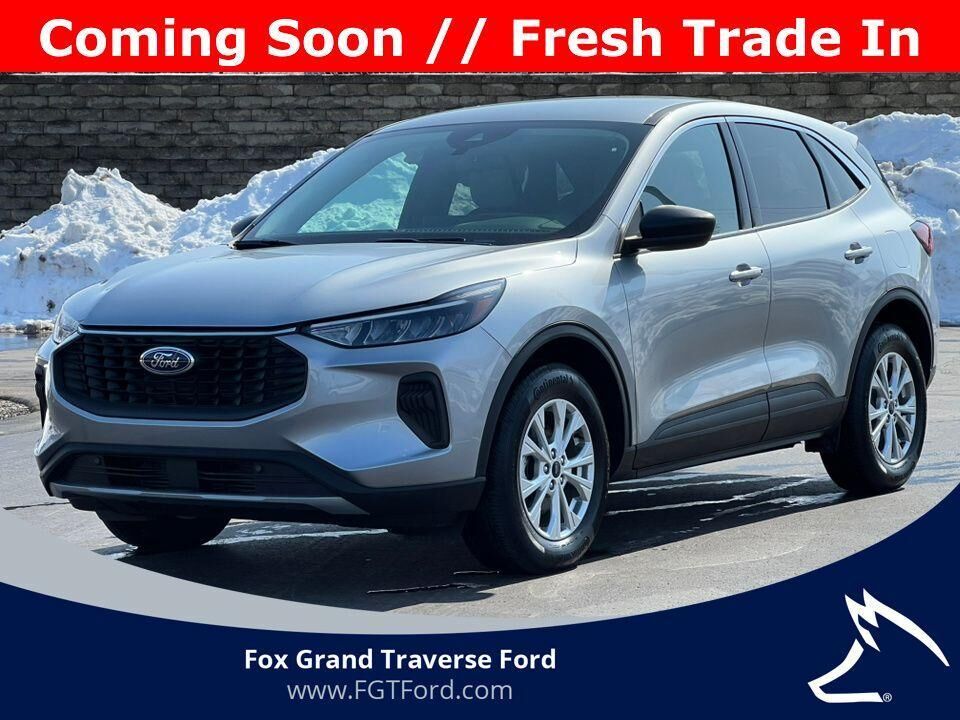 2023 FORD Escape