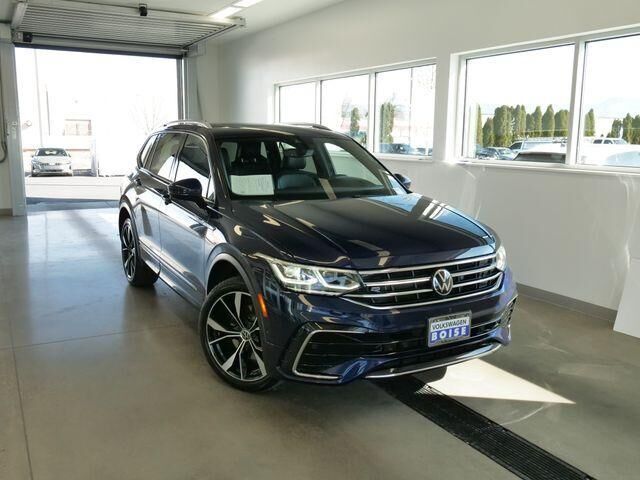 2022 VOLKSWAGEN Tiguan