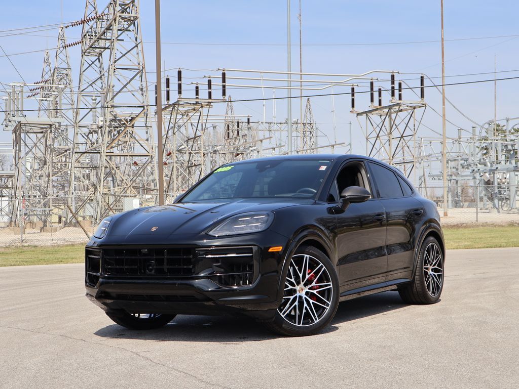 2025 PORSCHE Cayenne