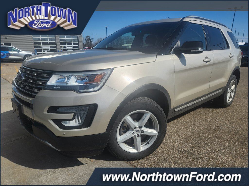 2017 FORD Explorer