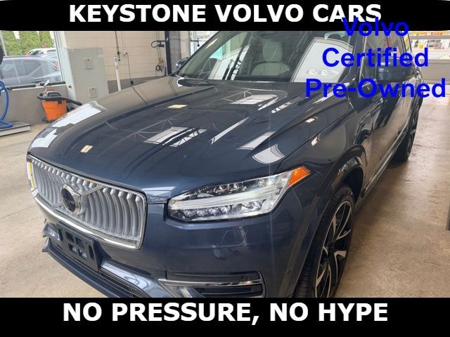 2023 VOLVO XC90