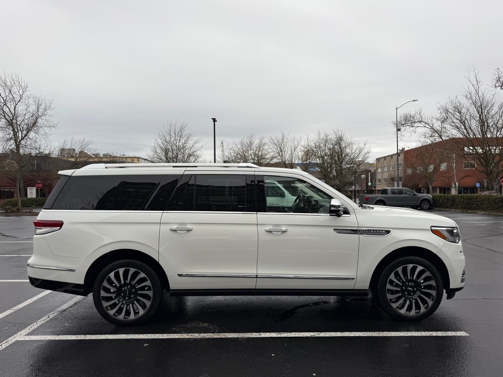 2024 LINCOLN Navigator L