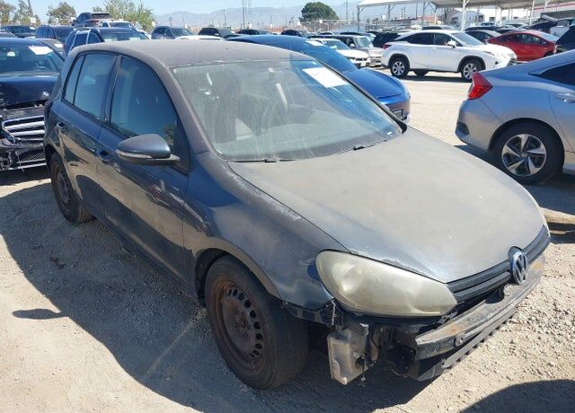 2012 VOLKSWAGEN Golf