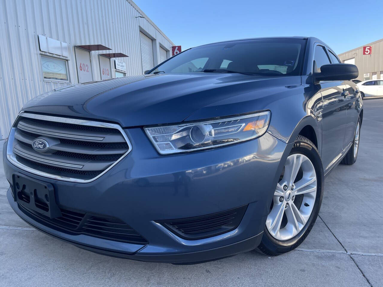 2018 FORD Taurus