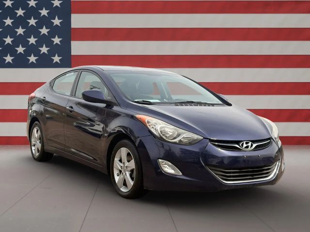 2013 HYUNDAI Elantra