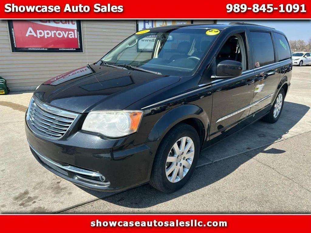 2015 CHRYSLER Town and Country