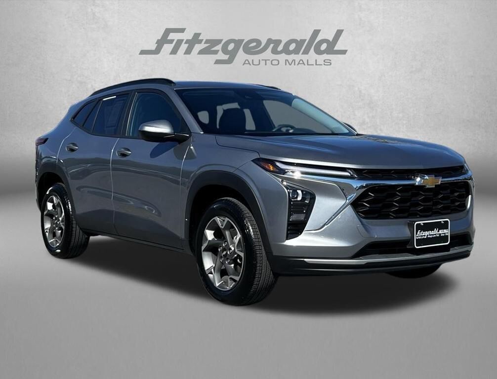 2025 CHEVROLET Trax