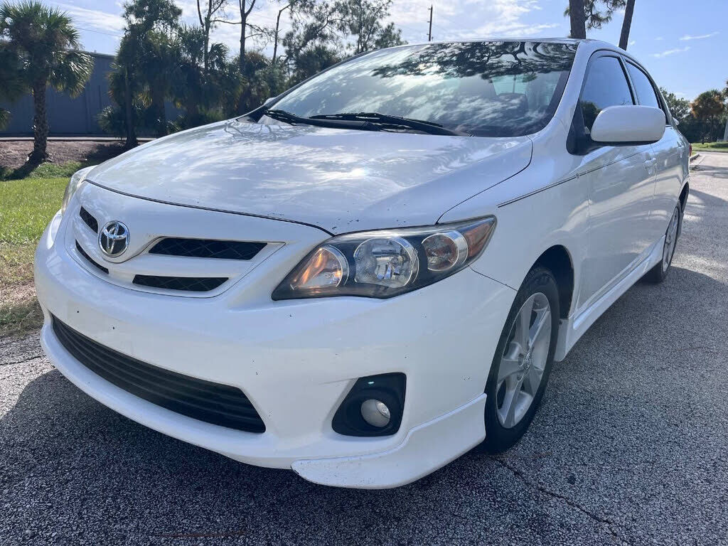 2011 TOYOTA Corolla