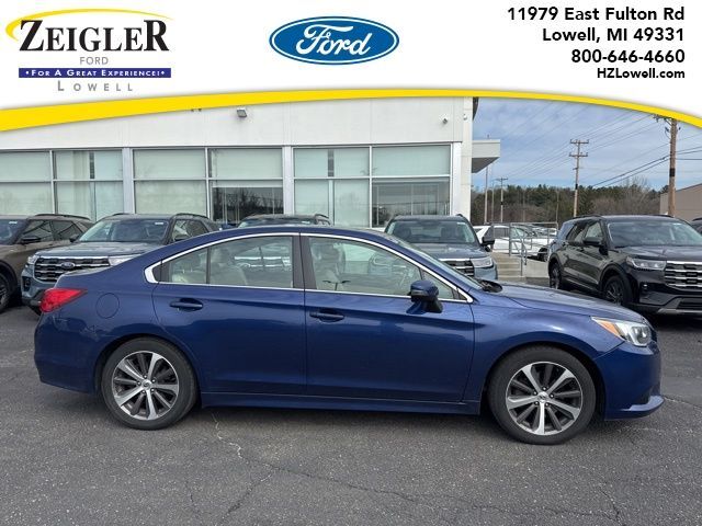 2017 SUBARU Legacy