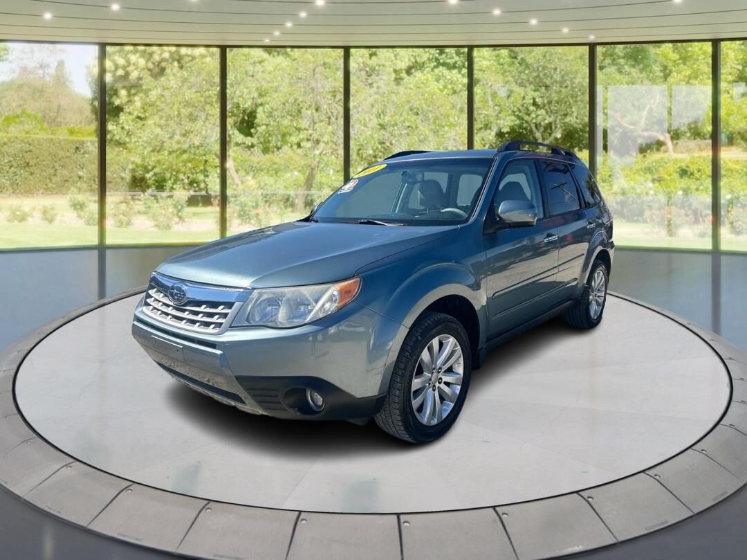 2011 SUBARU Forester