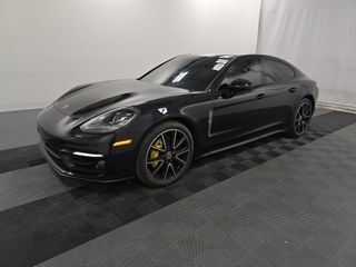 2023 PORSCHE Panamera