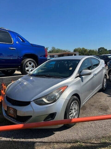 2011 HYUNDAI Elantra