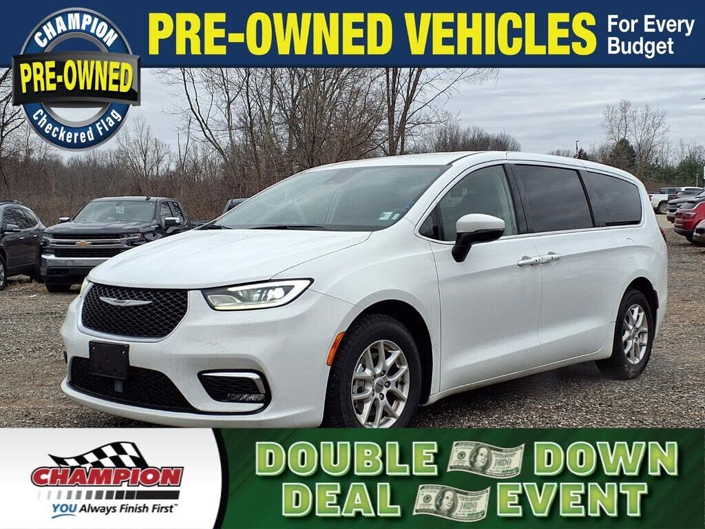2023 CHRYSLER Pacifica