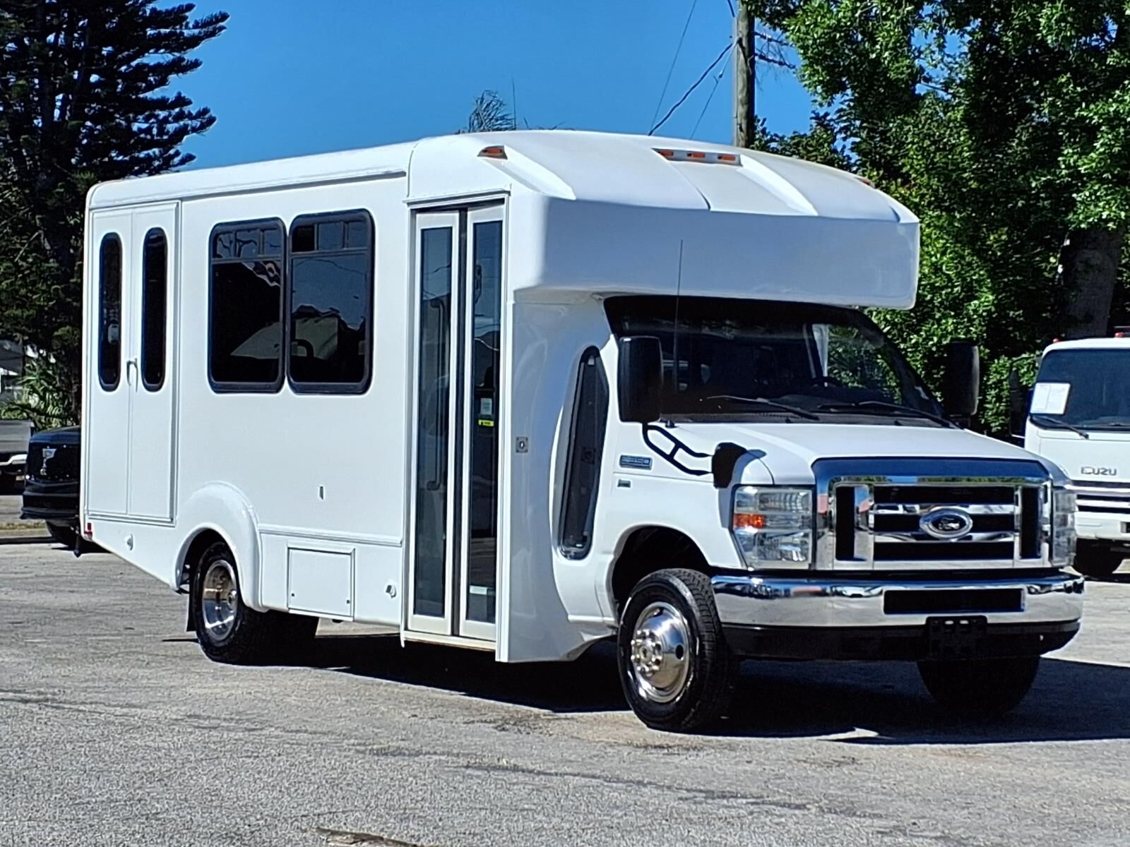 2016 FORD E-350