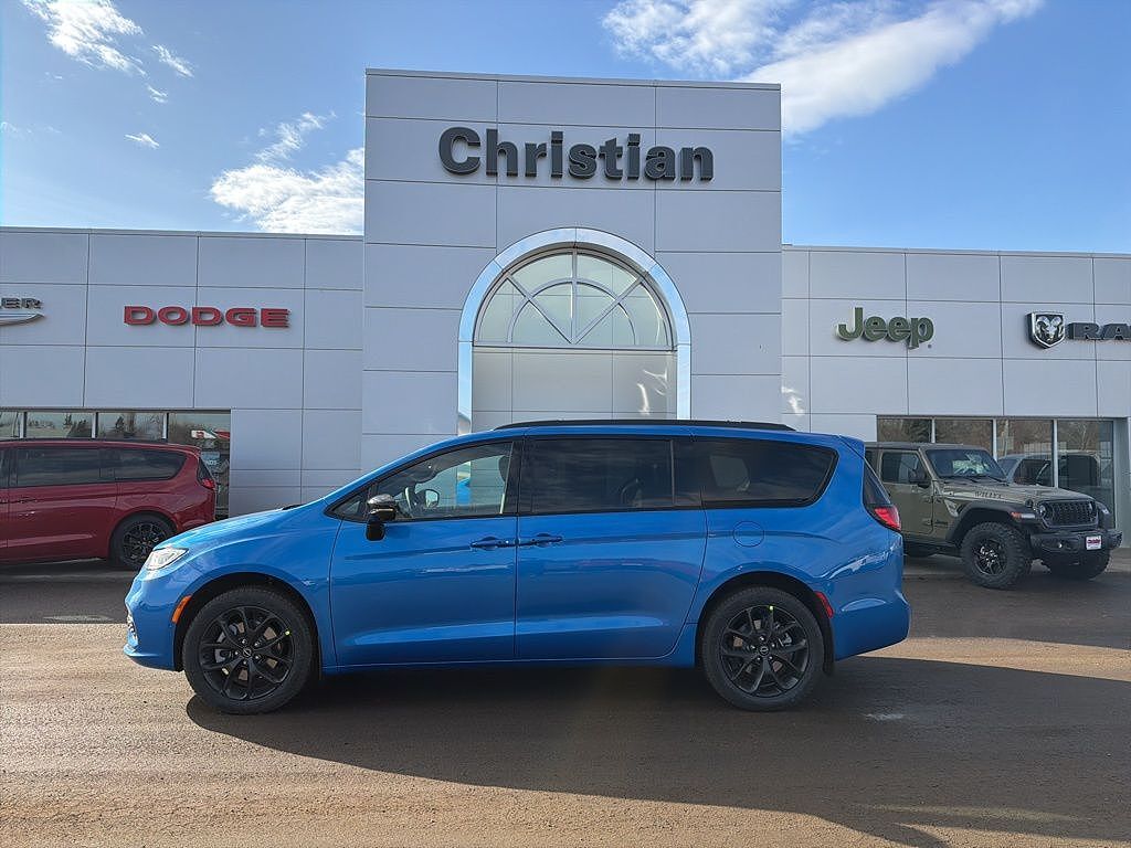 2026 CHRYSLER Pacifica