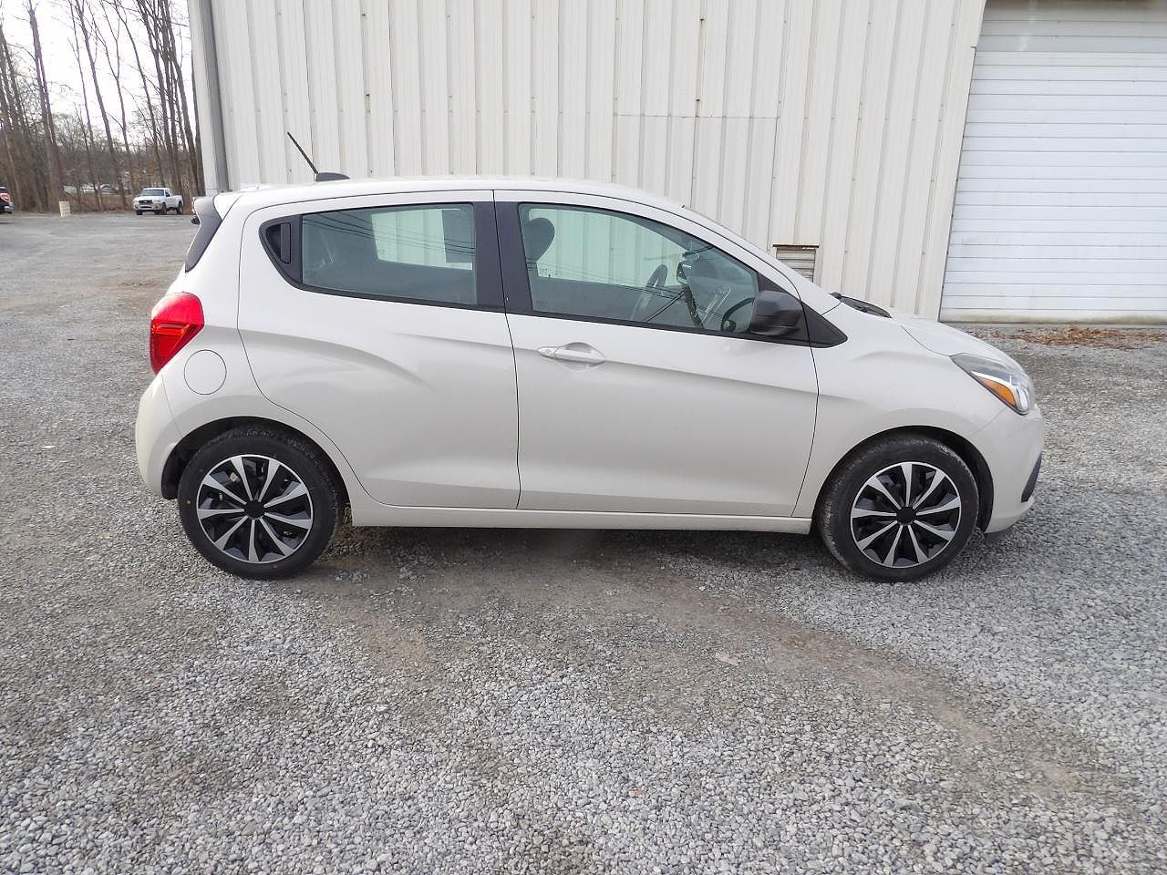 2016 CHEVROLET Spark