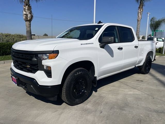 2025 CHEVROLET Silverado