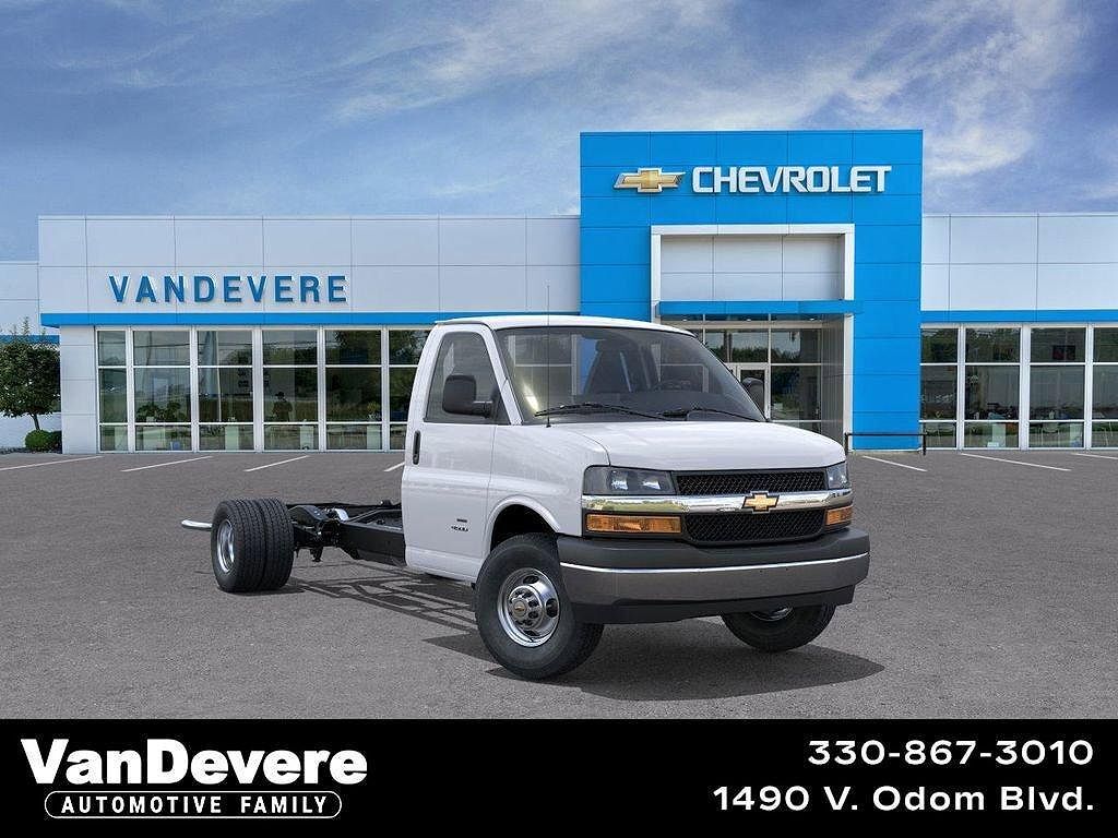 2026 CHEVROLET Express