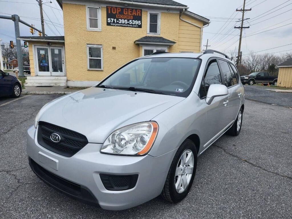 2009 KIA Rondo
