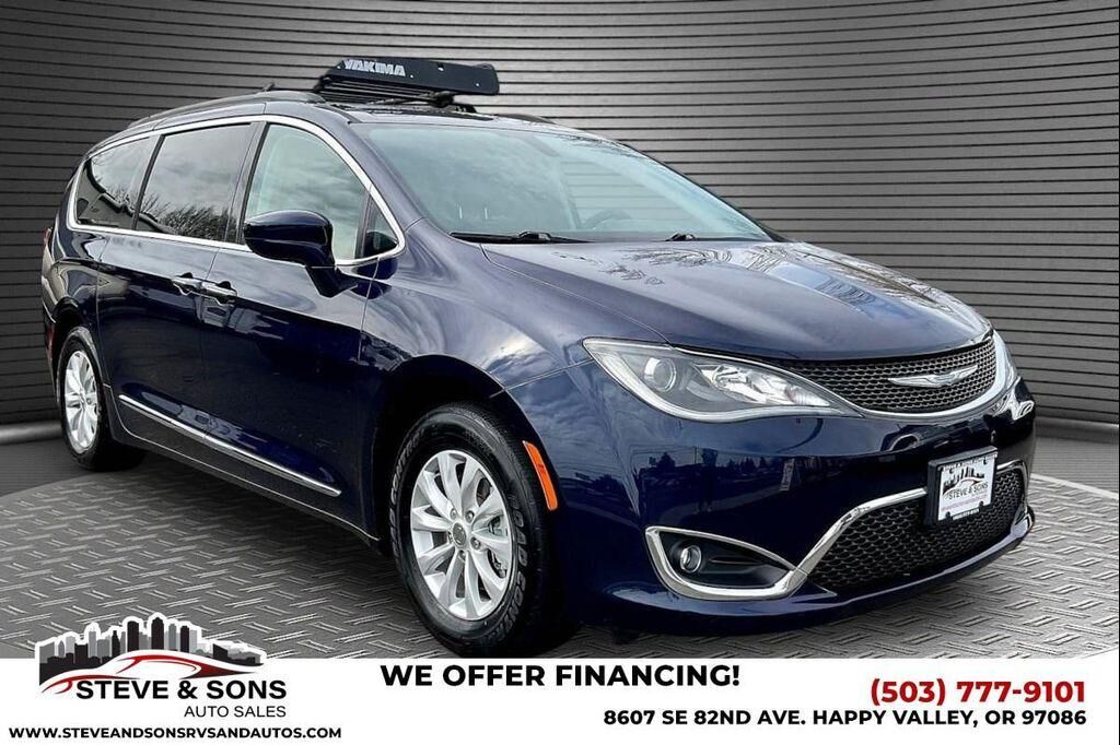 2017 CHRYSLER Pacifica