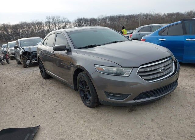 2014 FORD Taurus