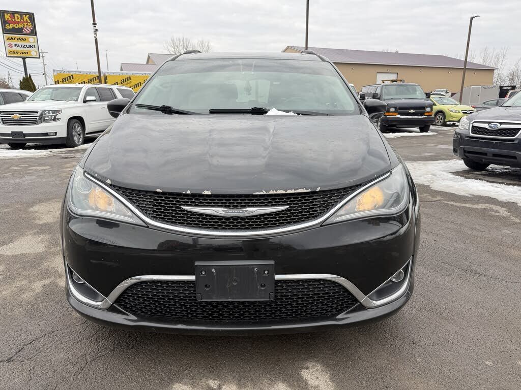 2017 CHRYSLER Pacifica