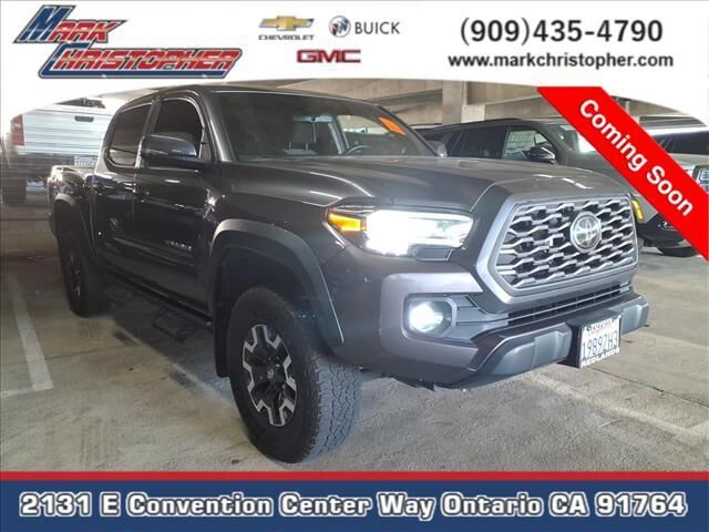 2021 TOYOTA Tacoma