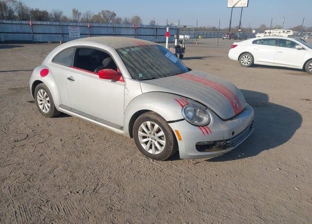 2014 VOLKSWAGEN Beetle