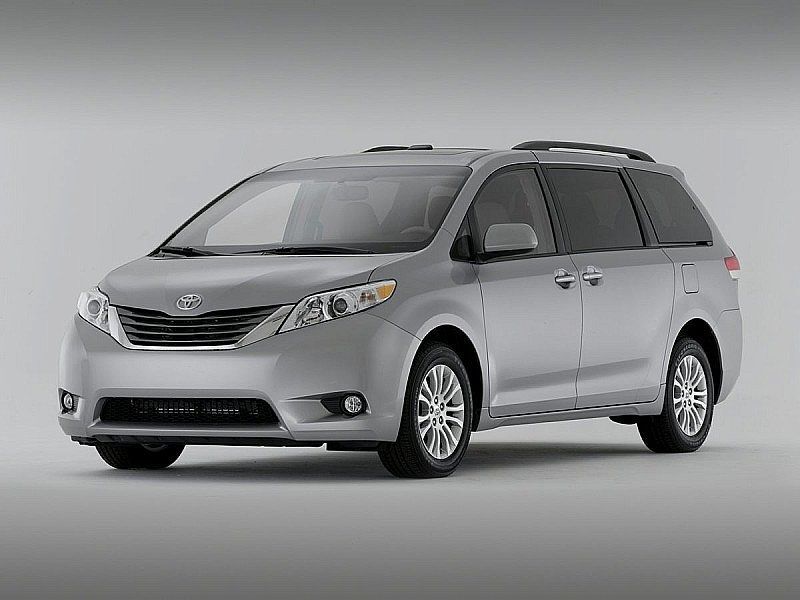 2012 TOYOTA Sienna