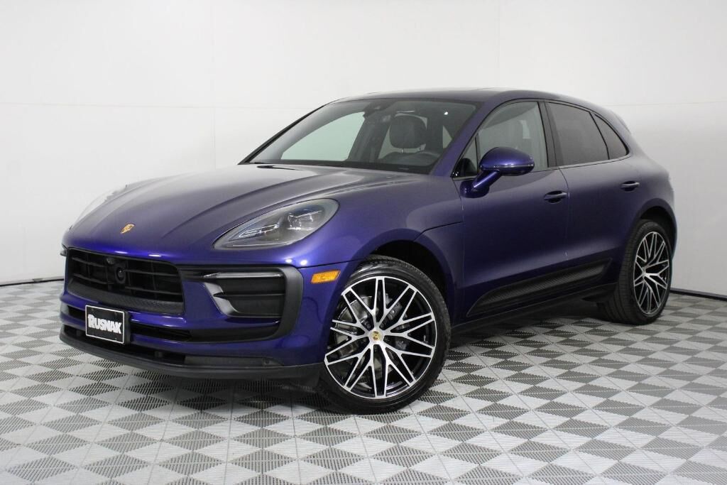 2023 PORSCHE Macan