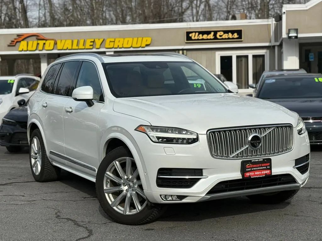 2016 VOLVO XC90