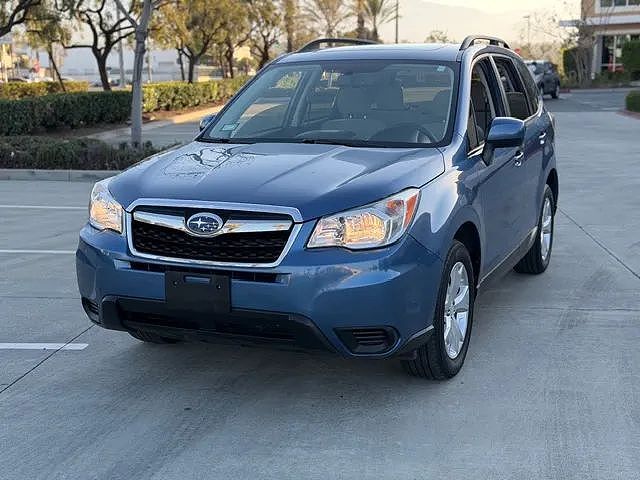 2015 SUBARU Forester